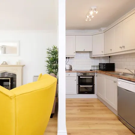 Apartmán Stylish & Modern 6-bed Townhouse W/parking *