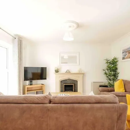 Apartment Stylish & Modern 6-bed Townhouse W/parking *