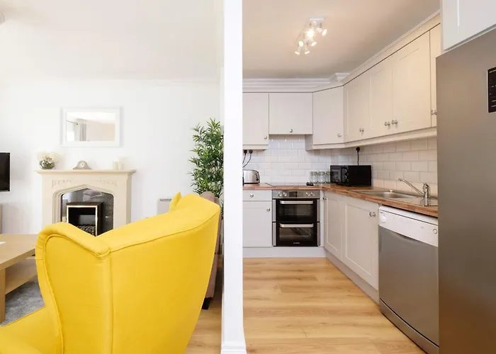 Lejlighed Stylish & Modern 6-bed Townhouse W/parking *